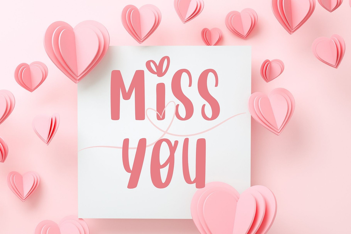 Lineheart - Handwriting font, a Handwritten Font by AnningArts (Photo 3 of 6)