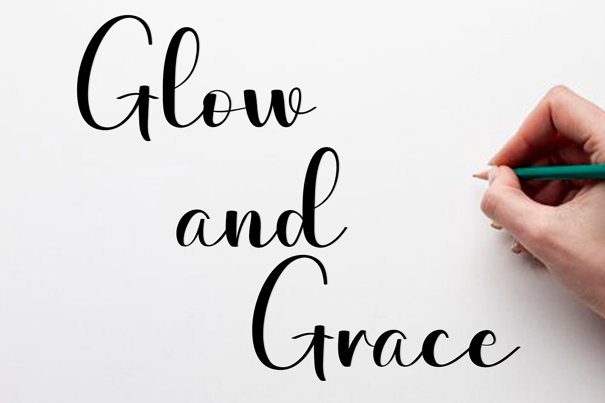 Riding Monday, a Handwritten Font by InermediaSTUDIO (Photo 4 of 8)