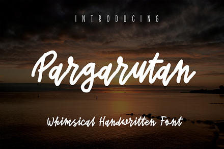 Pargarutan | Whimsical Handwritten F