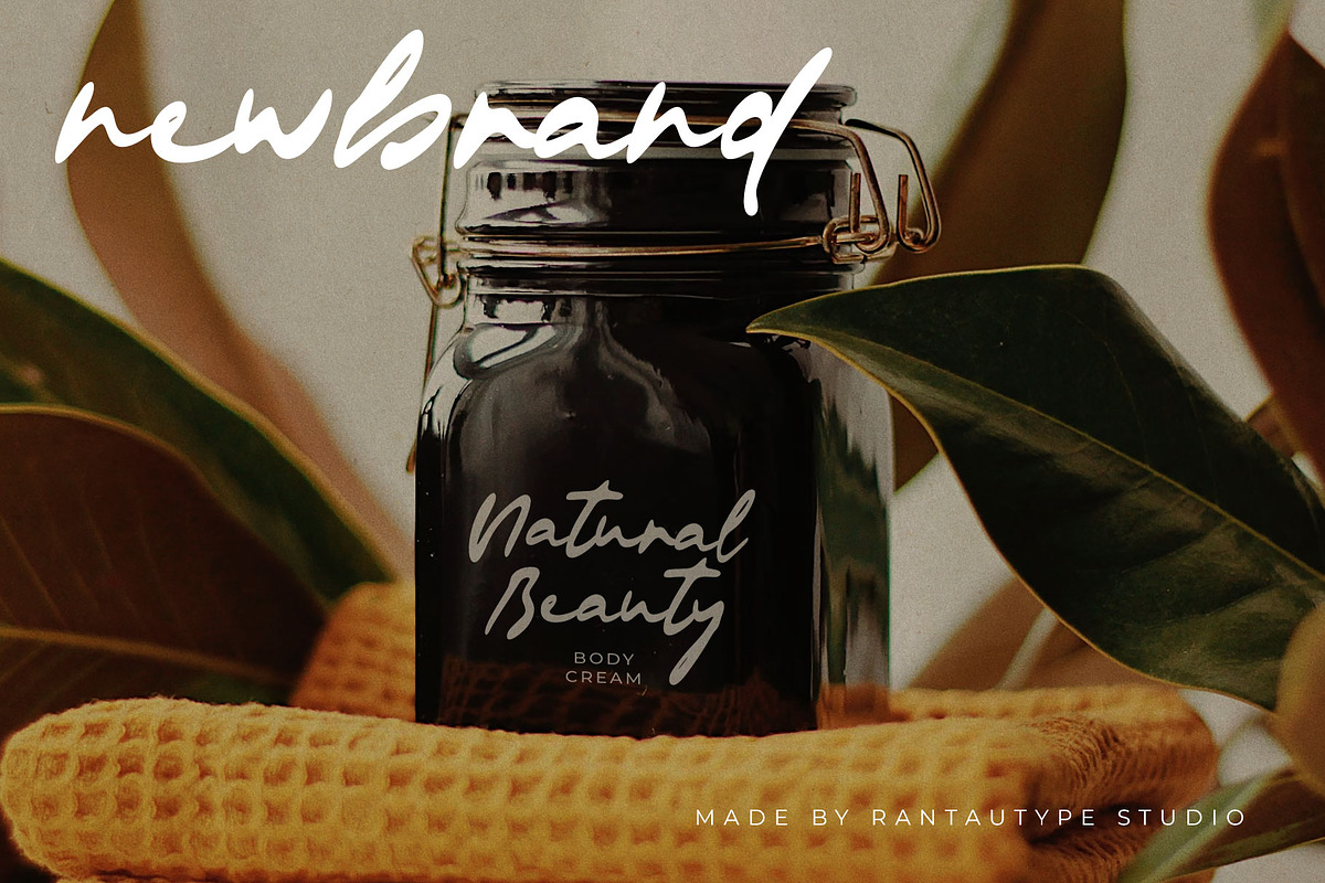 Halentica Natural Signature Font, a Handwritten Font by RantautypeStudio (Photo 5 of 15)