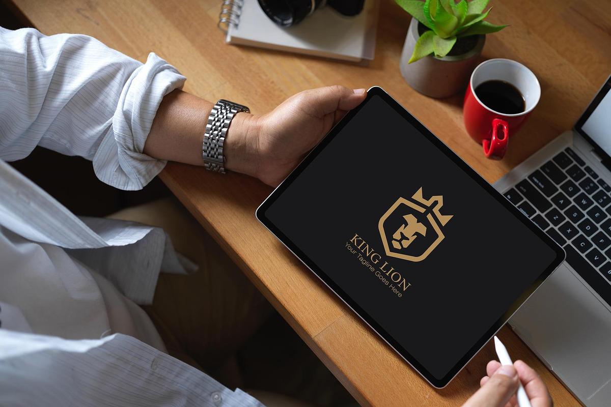 Custom King Lion Logo Design, a Branding & Logo Template by YUDesignStore (Photo 7 of 8)