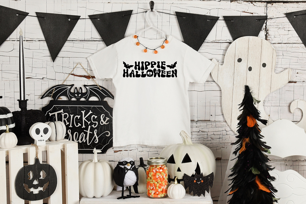 Groovy Halloween - A Retro Font, a Font by CraftlabSVG (Photo 8 of 9)