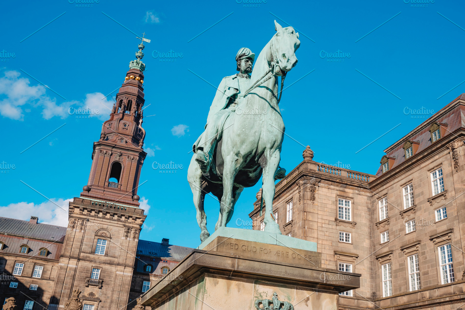 King Frederik VII statue at Christiansborg Palace, a Photo by Nito