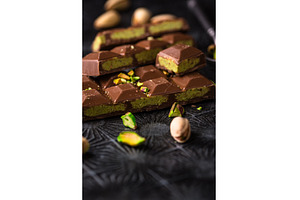 Dubai chocolate with kadayif, a Food & Drink Photo by Yulia Furman