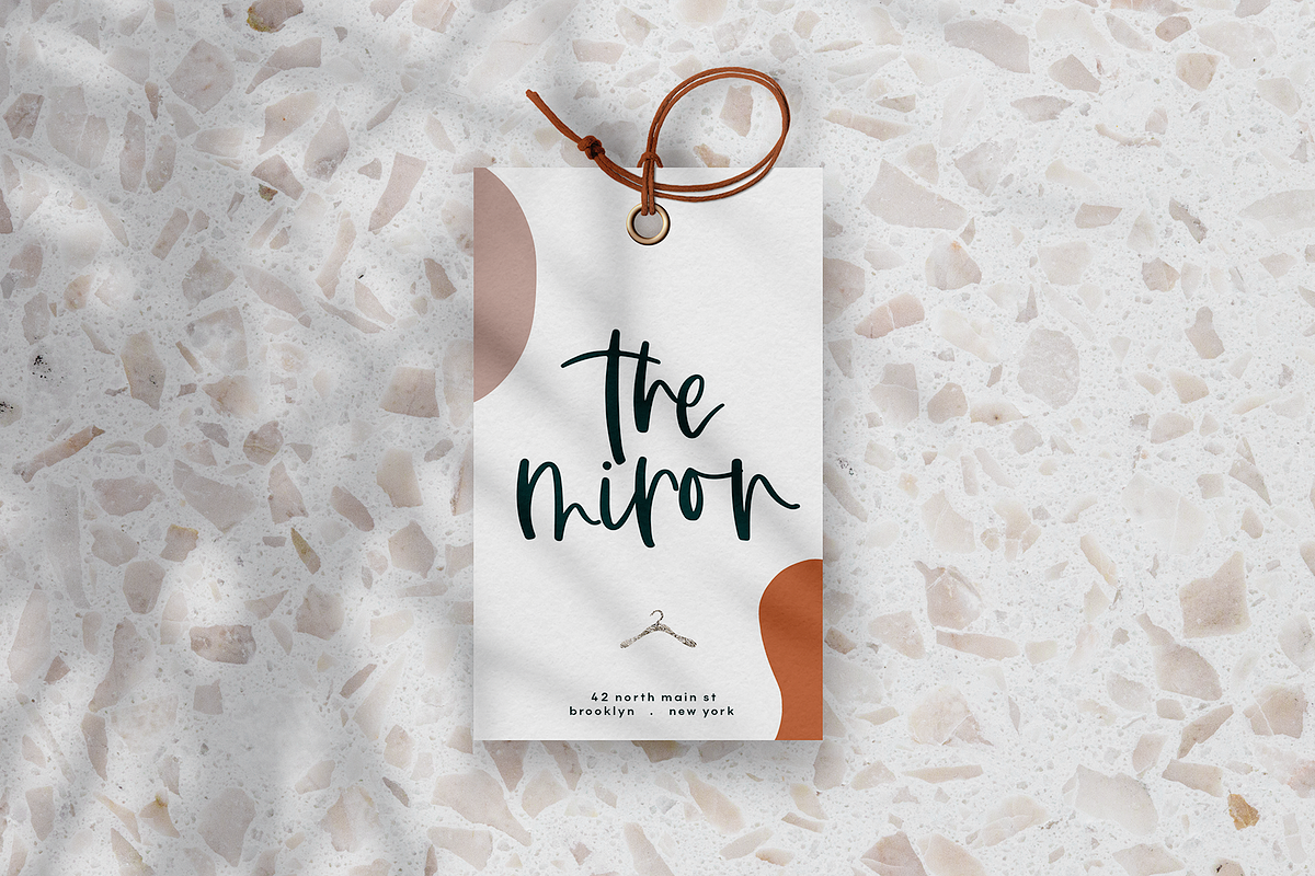 Moonlight - Handwritten Script Font preview 6