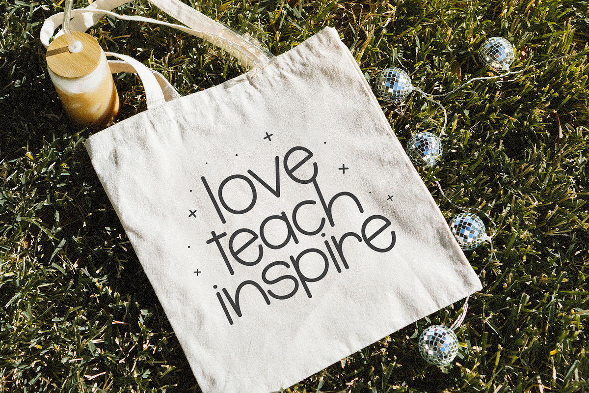 Spring Flowers | Cute Font, a Handwritten Font by KA Designs (Photo 3 of 10)