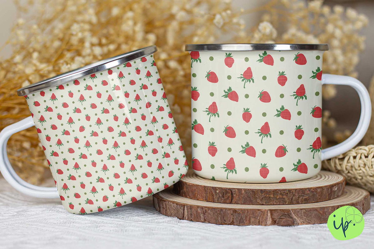 Strawberry Collection Pattern Bundle, a Pattern Graphic by irenepachadesign (Photo 2 of 6)