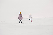 two girls walk on the frozen sea, a Person Photo by Viktoriya Isaeva (Thumbnail 1 of 2)