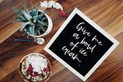 Felora Latin & Cyrillic, a Handwritten Font by supfonts (Thumbnail 4 of 9)