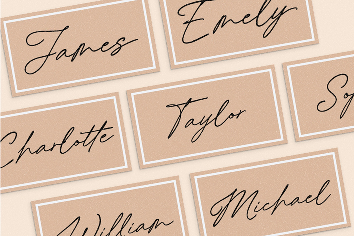 Finestrea, a Handwritten Font by Nathatype (Photo 9 of 10)