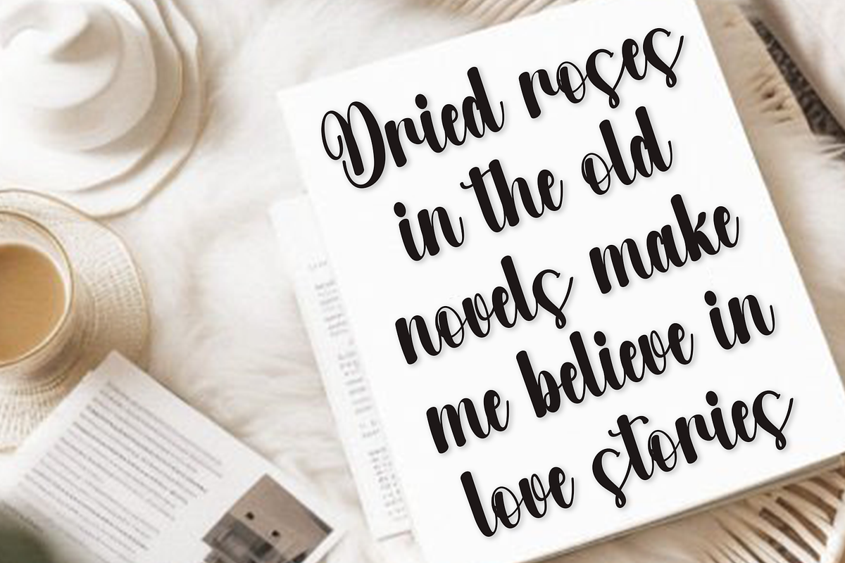 Bintage, a Handwritten Font by InermediaSTUDIO (Photo 4 of 4)