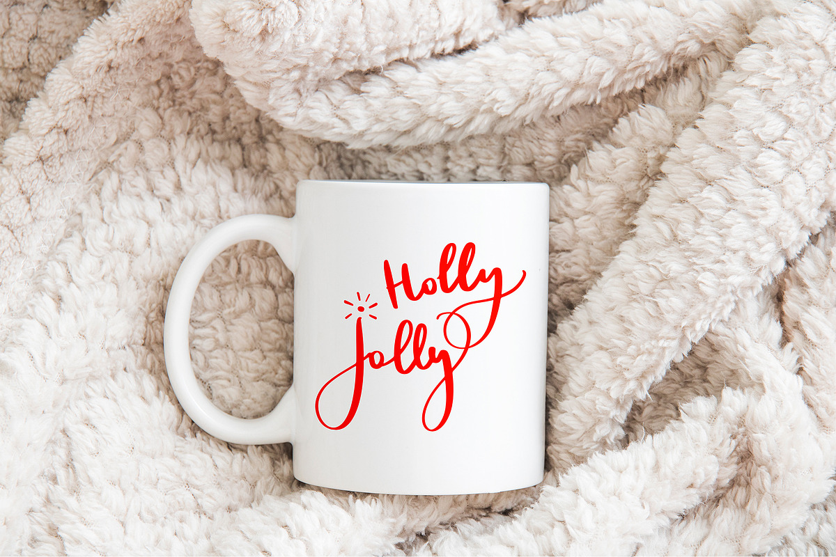 Cute Christmas. Patterns & lettering, a Seasonal Illustration by alenaganzhela (Photo 2 of 8)