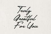 Roda Dua Signature, a Handwritten Font by JNJ Studio (Thumbnail 7 of 13)