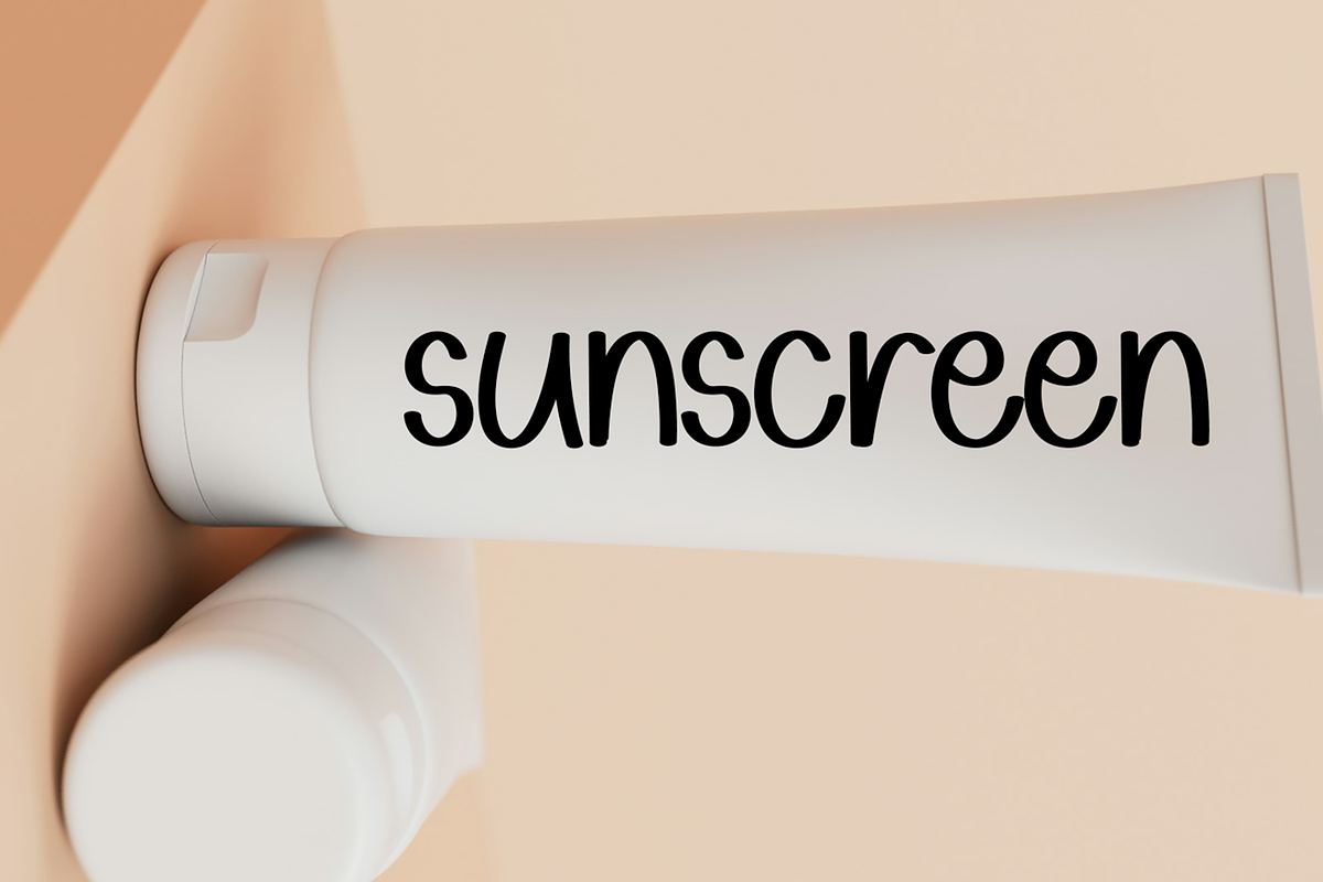 Summer Weekend, a Handwritten Font by FreshTypeINK (Photo 2 of 7)
