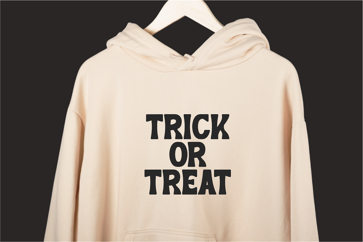 Spooky Friday - Halloween Display, a Sans Serif Font by Pian45 Studio (Photo 5 of 8)