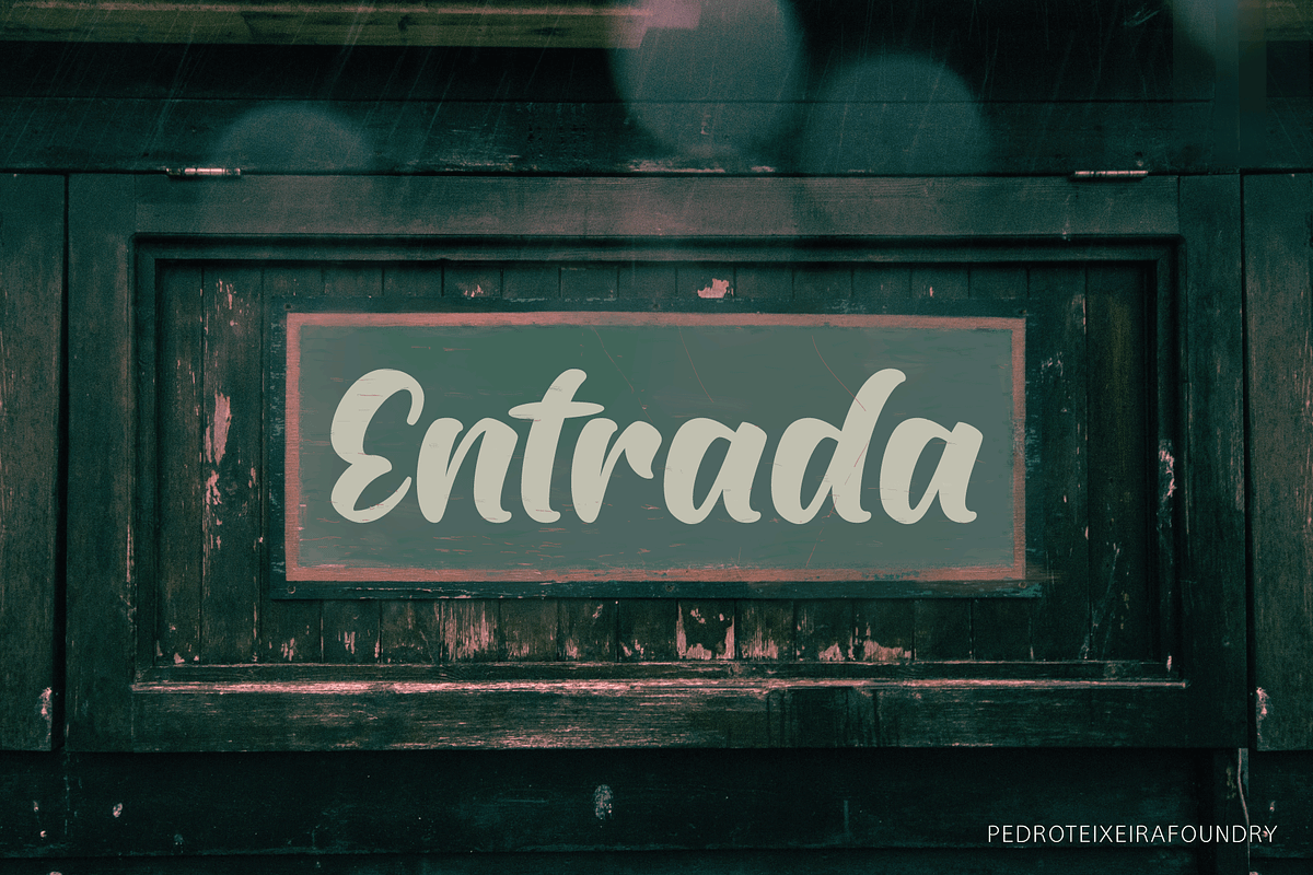 Ayaha, a Script Font by vectalex (Photo 3 of 6)