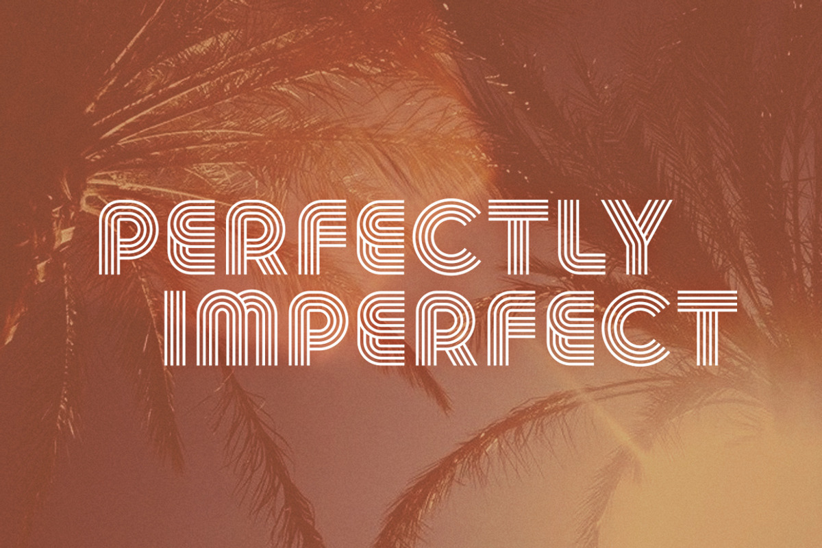 Summer 0f 76 - Multi-Line Font preview 4