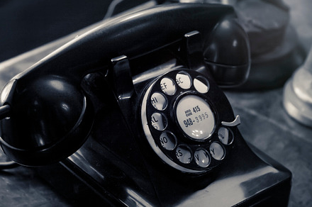 Antique Phone (Photo)