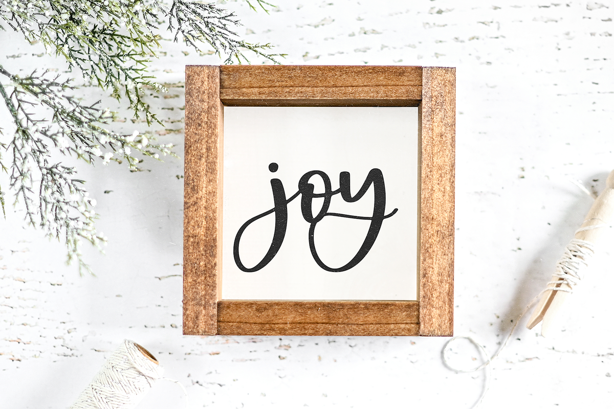 Snowberry | Handwritten Script Font, a Script Font by KA Designs (Photo 6 of 11)