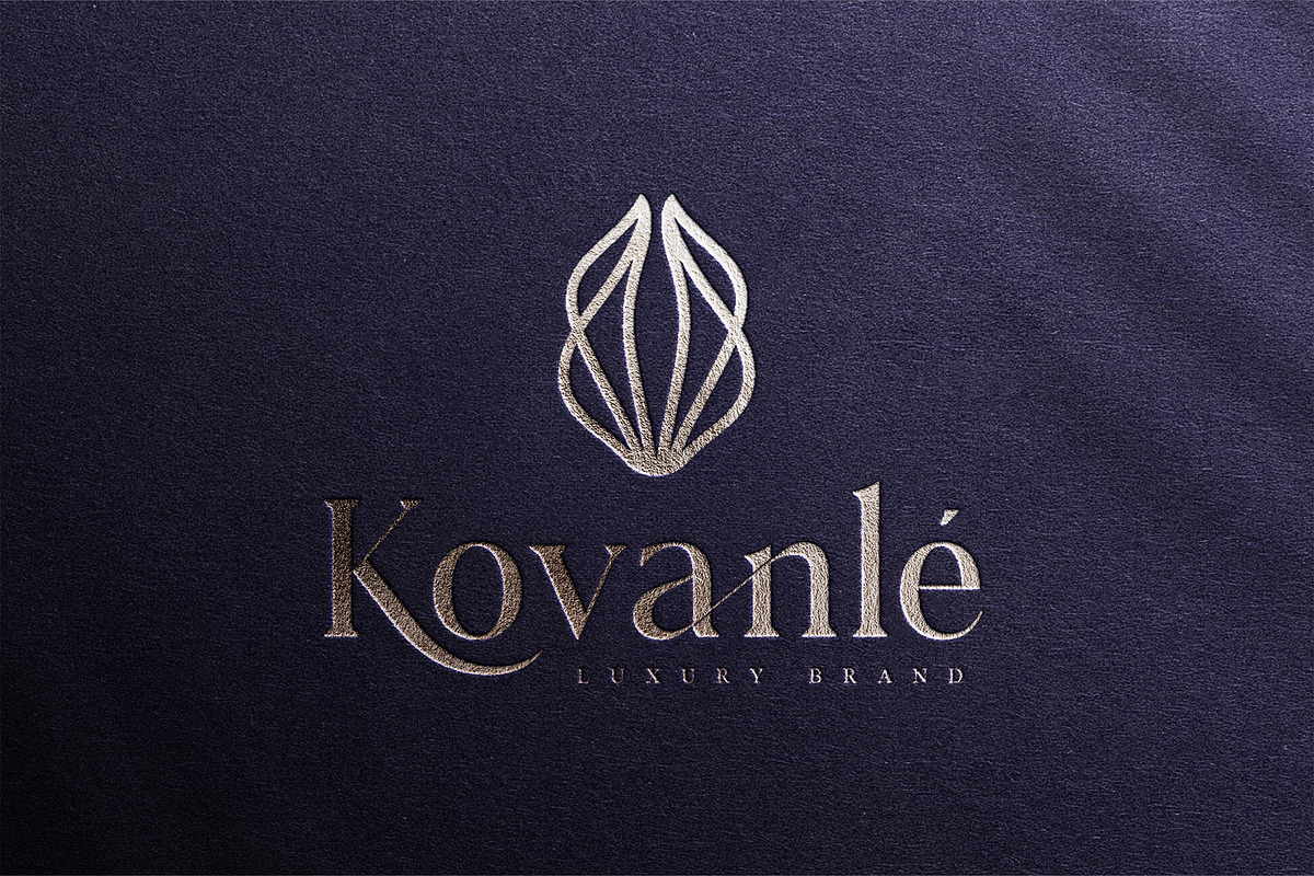 Roslane – Ligature Serif, a Serif Font by Krismagraph (Photo 7 of 10)
