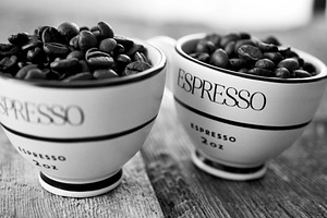 Espresso Cups - Black & White