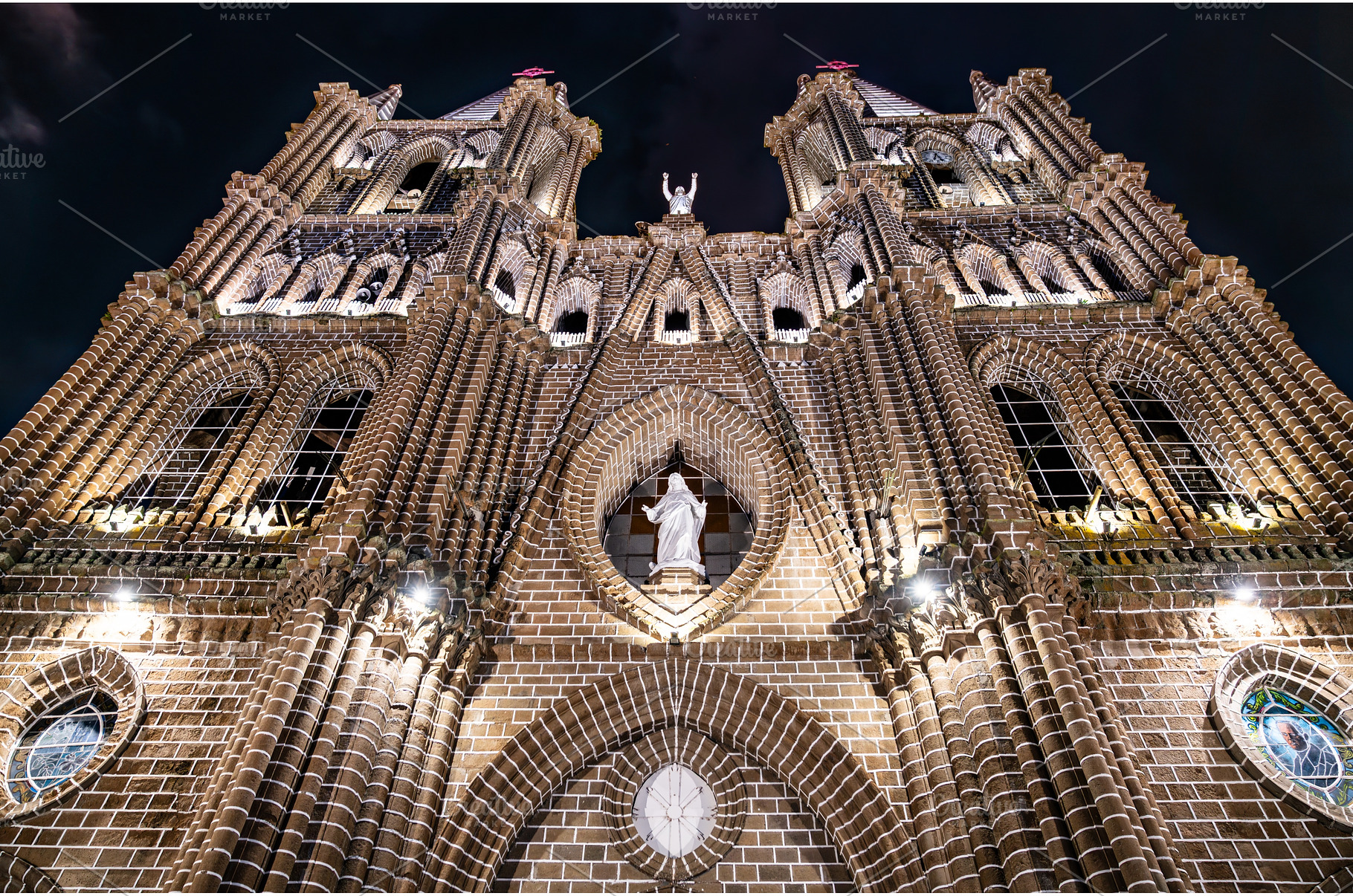 Basilica of the Immaculate, an Architecture Photo by Leonid Andronov