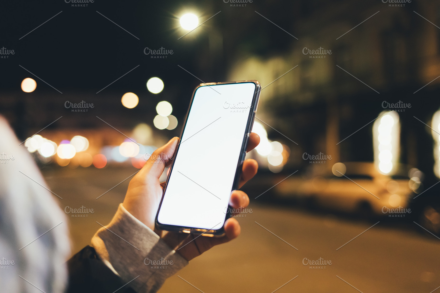 Close-up smartphone with blank display in female hand, a Technology Photo by progressman