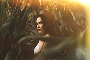 Pro Photography Lens Flare Overlays, an Action Add-On by PhotoSpirit (Thumbnail 7 of 8)