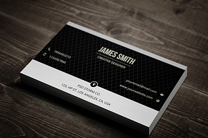 Black & White Minimal Business Card3