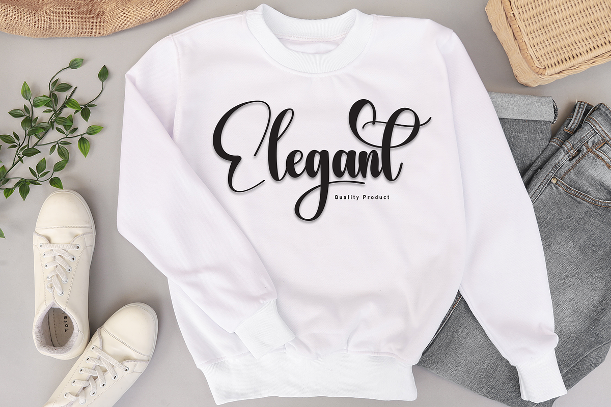 Keychain | Script Font, a Handwritten Font by Scratchones (Photo 4 of 9)
