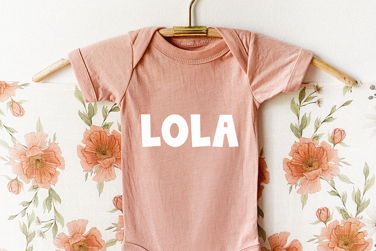 Smile | Handwritten Font with Extras, a Font by KA Designs (Photo 8 of 13)