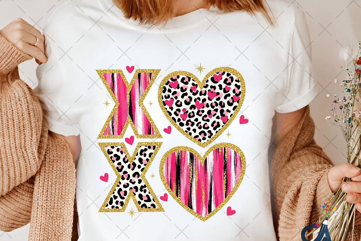 XOXO Valentine Day Heart Brushstroke, an Illustration by Creative Art (Photo 3 of 6)