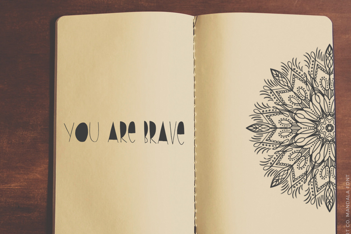 Mandala Symbols Font preview 5