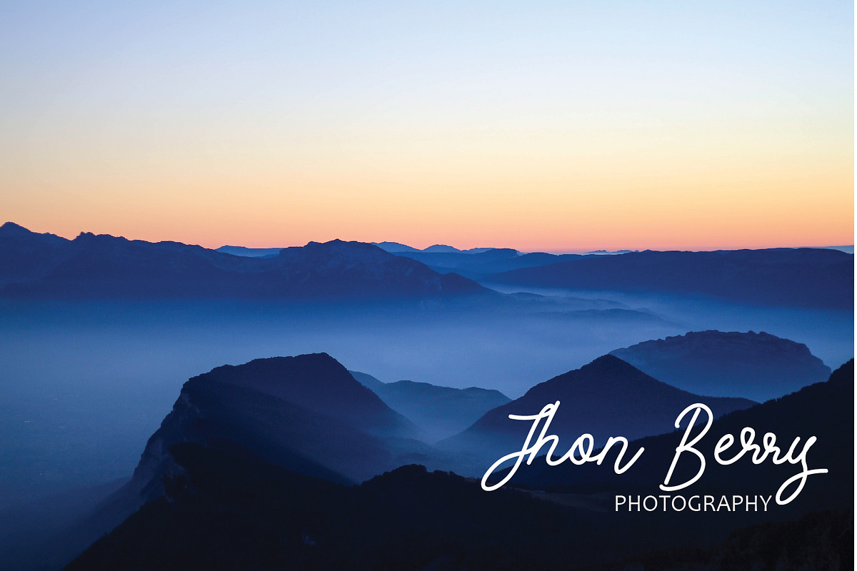Andalusia - Handwritten Font preview 3