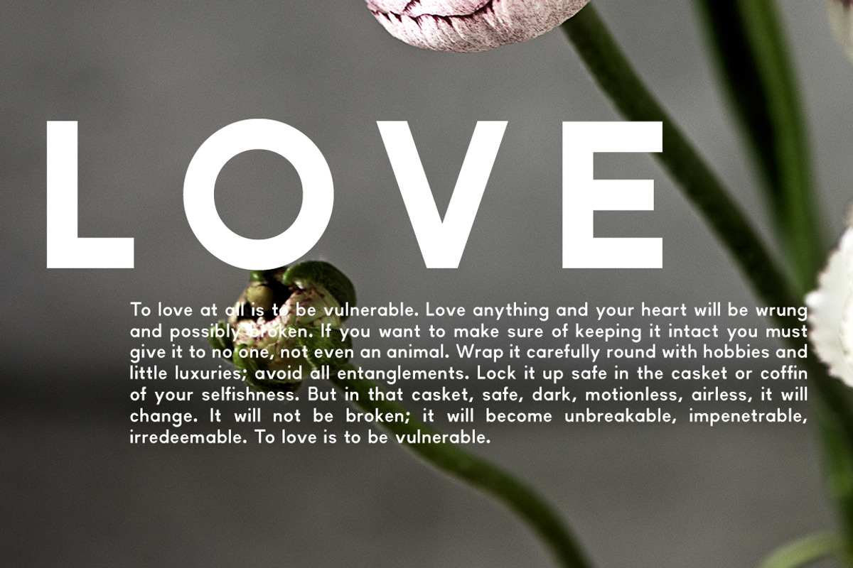 Stockholm | Two-Weight Font Set preview 4