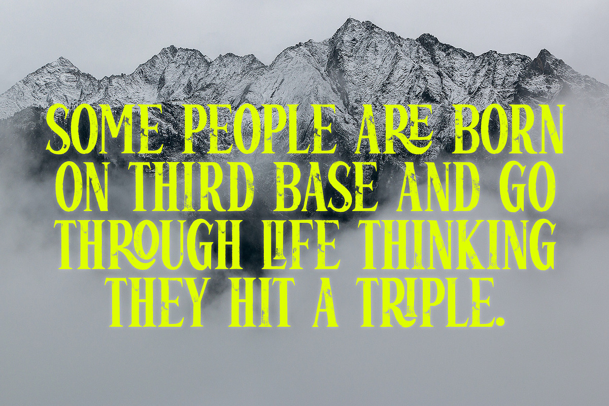 Loscarlo, a Sans Serif Font by Ditatype (Photo 10 of 10)