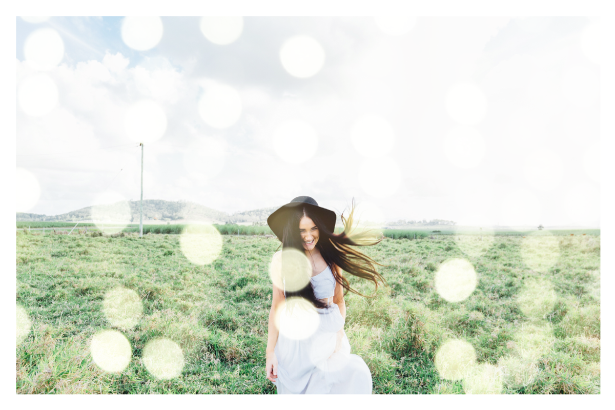 25 Real Bokeh Backgrounds / Overlays, a Texture Graphic by Uncommon Mockups (Photo 4 of 6)