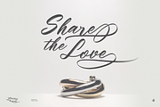 Glamour Bouquet, a Handwritten Font by Aluyeah Studio (Thumbnail 6 of 12)