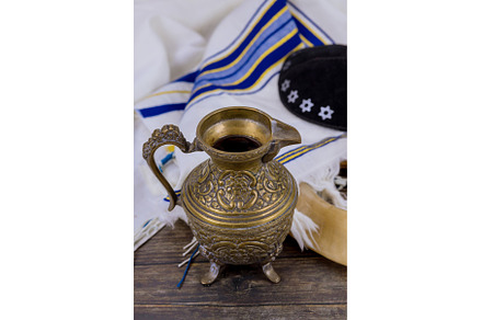 Pesach is marked by kosher kiddush, a Holiday Photo by Ungvar Studio