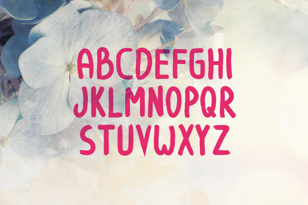 Saryn Typeface preview 2