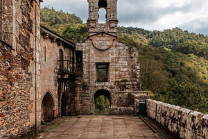 Monastery ruins with a stone bell to, an Architecture Photo by Perpis