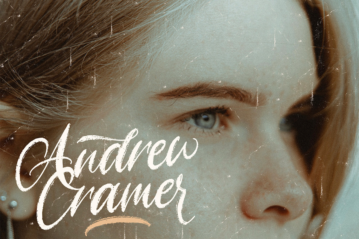 Angelicy - Textured Brush Font preview 4