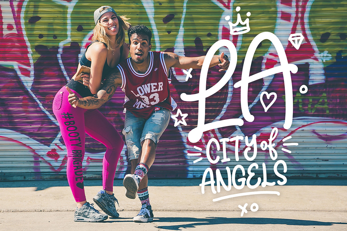 Candyhouse Font preview 4
