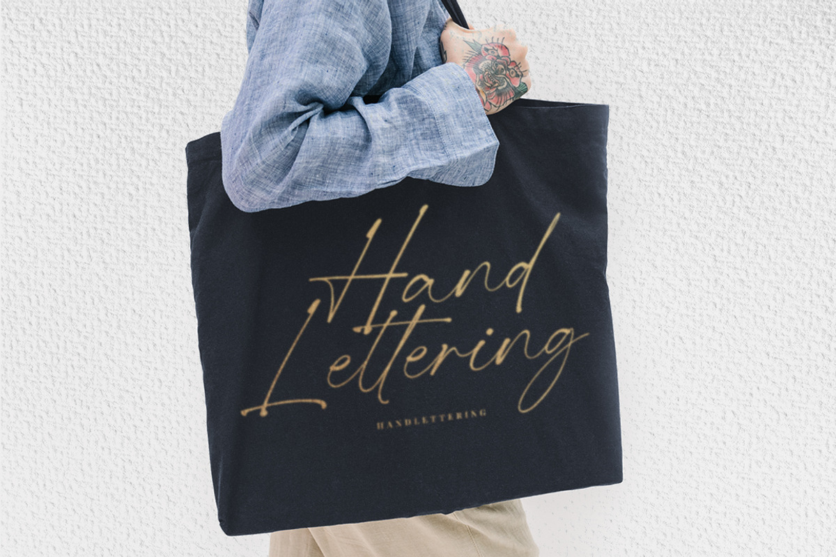 Bellidhia - Handwriting Font, a Handwritten Font by ianmikraz (Photo 3 of 8)