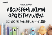 Hipster Hatch - Display Font, a Handwritten Font by Dumadistyle (Thumbnail 2 of 9)