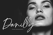 Santana Calligraphy Font, a Script Font by Pen Culture (Thumbnail 8 of 10)