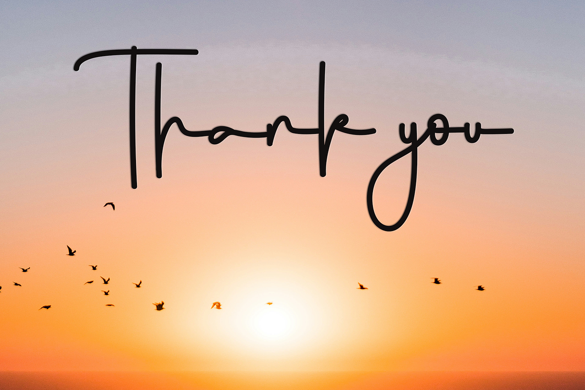Sparkling, a Handwritten Font by InermediaSTUDIO (Photo 6 of 8)
