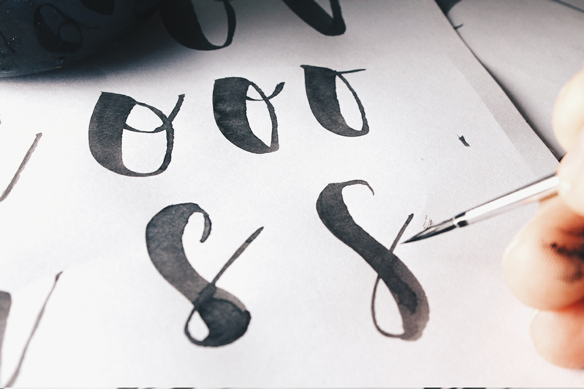 Don't Click Me wedding script font preview 2