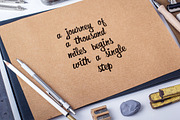 FREE Formia Script font, a Script Font by GraphicDash (Thumbnail 6 of 6)