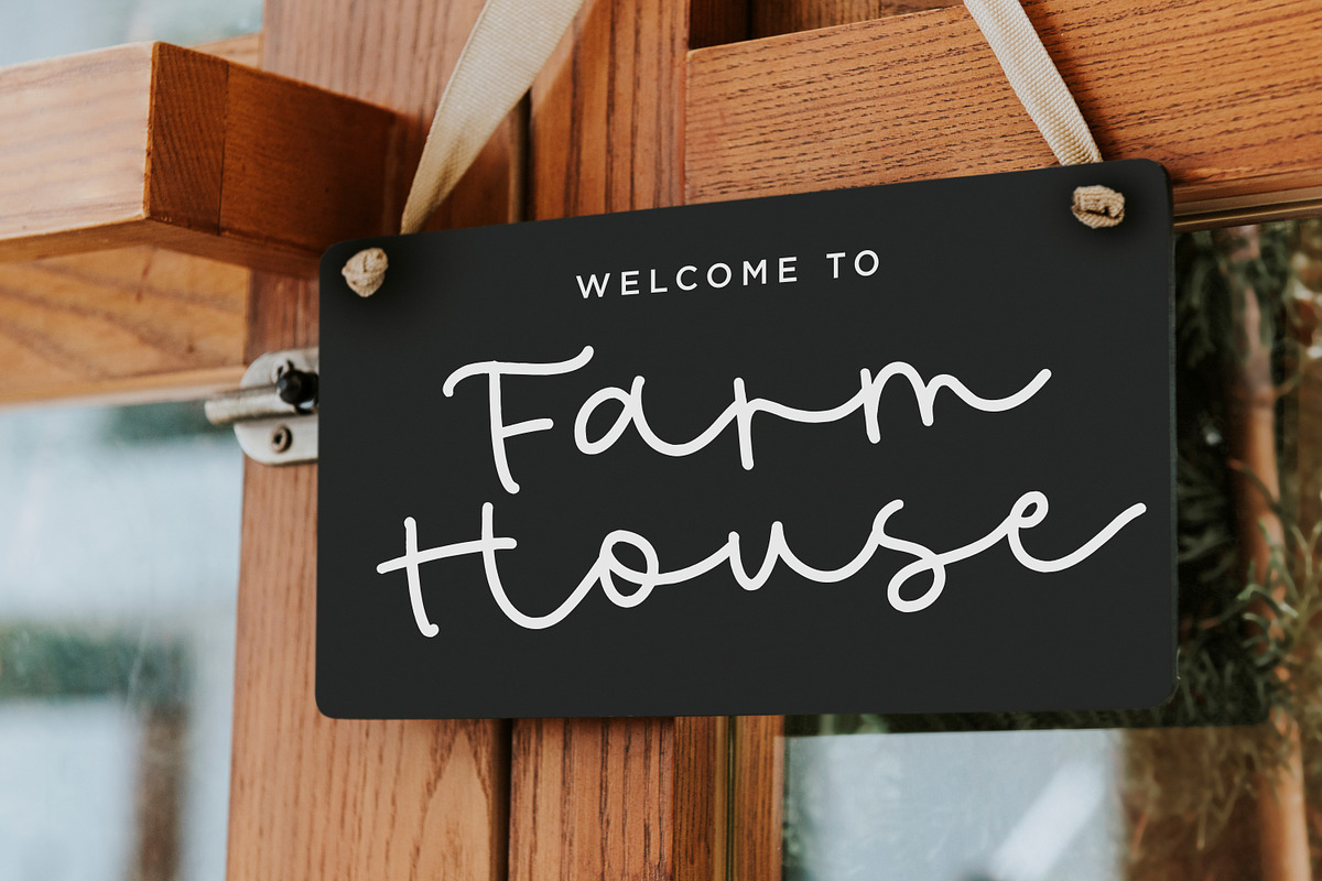 Austine Boutique Font, a Script Font by Balpirick Studio (Photo 3 of 6)